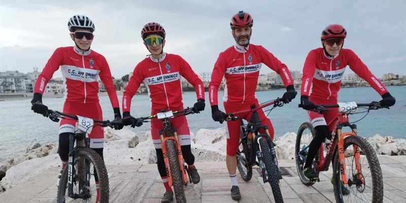 La squadra mountain bike
