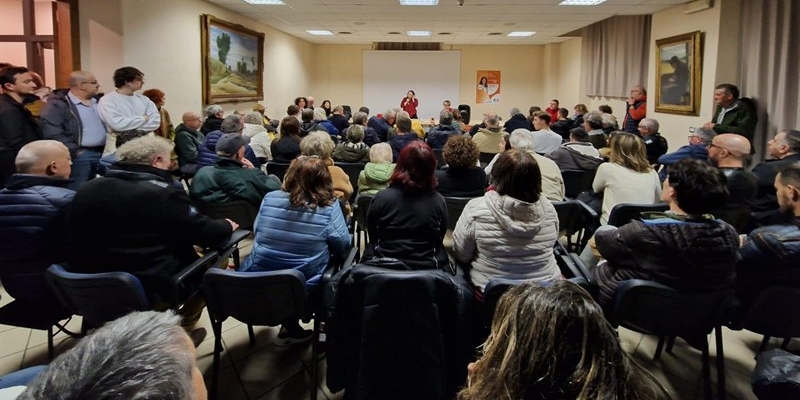 Le immagini dell'assemblea di ieri sera