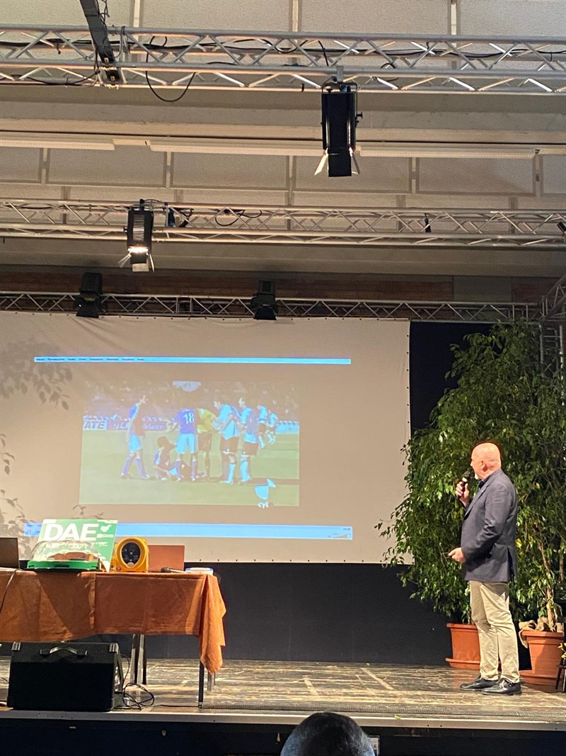 Il CEO di EMD 112 Simone Madiai illustra l'importanza di un DAE