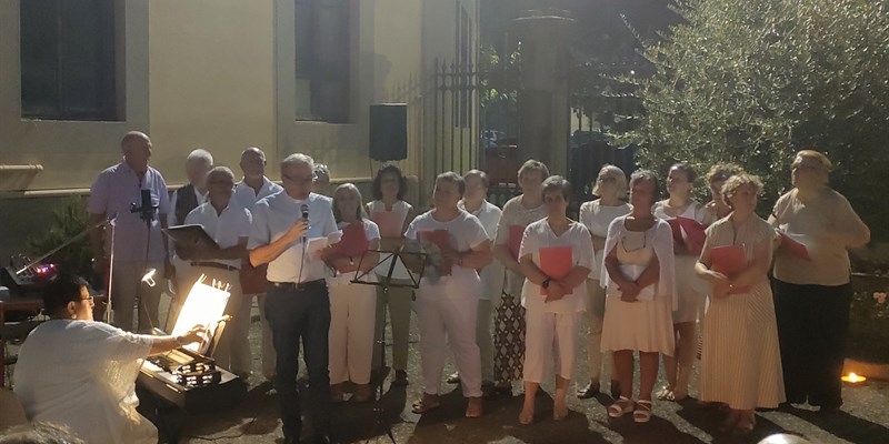 Il “Semplicemente Coro” diretto dalla Prof. Marilisa Cantini