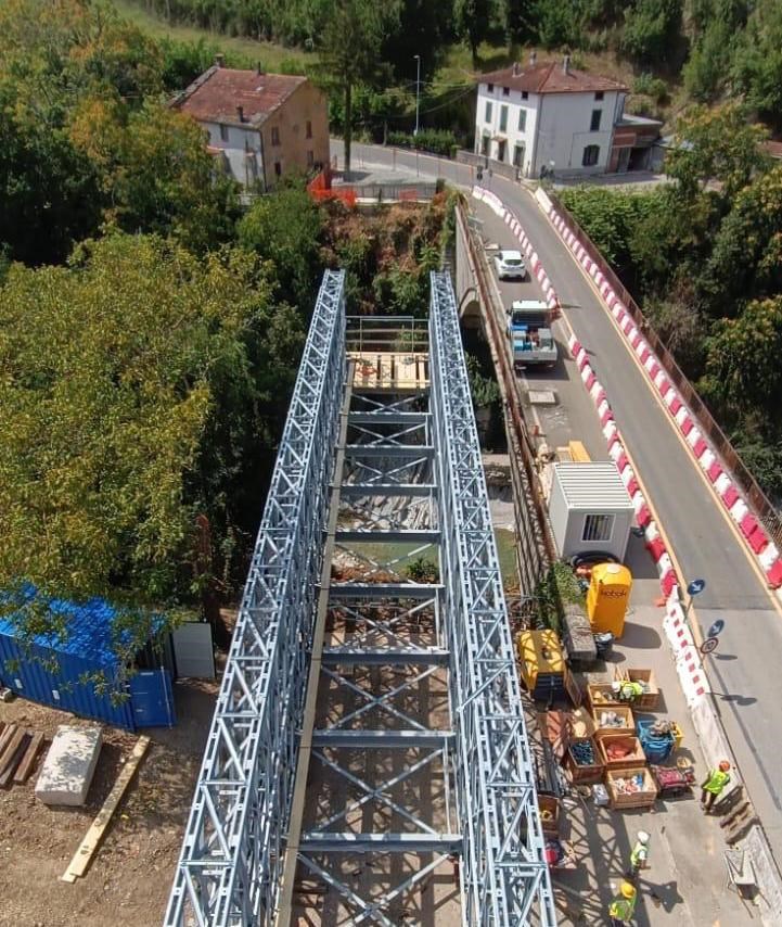 Ponte provvisorio tipo Bailey