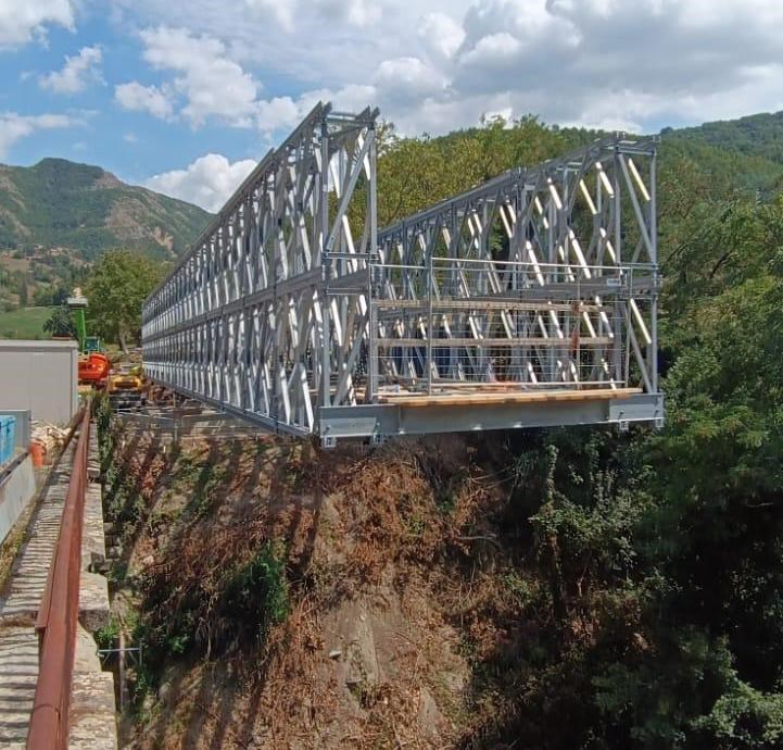 Ponte provvisorio tipo Bailey