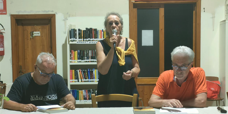 Da sinistra Ezio Alessio Gensini, Cosetta Chiavacci e l’autore Fabrizio Scheggi