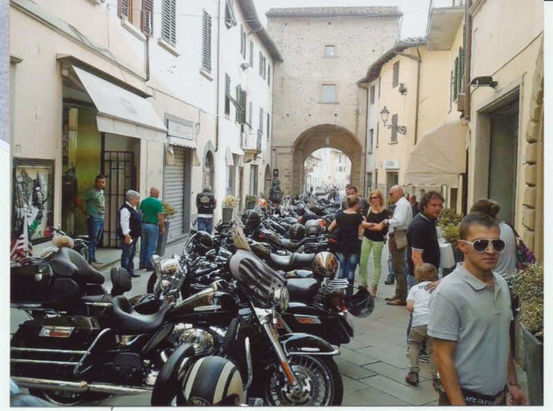 Una delle tante manifestazioni in Malacoda, un raduno regionale delle moto Harley-Davidson