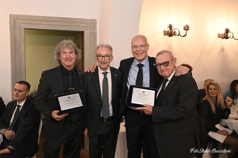 Antonio Venturini a sinistra e Dario Padovani a destra premiati per il loro impegno