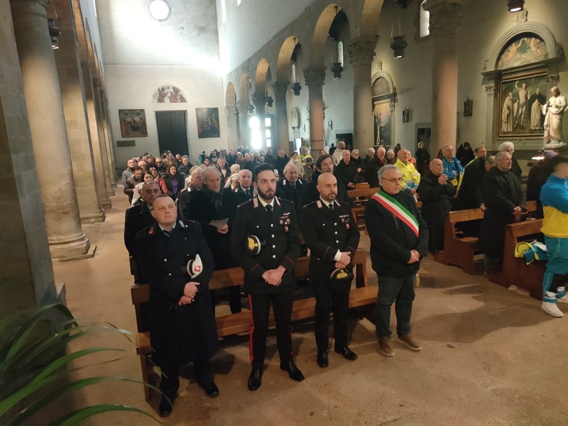 Panoramica della Pieve di San Lorenzo durante la Santa Messa