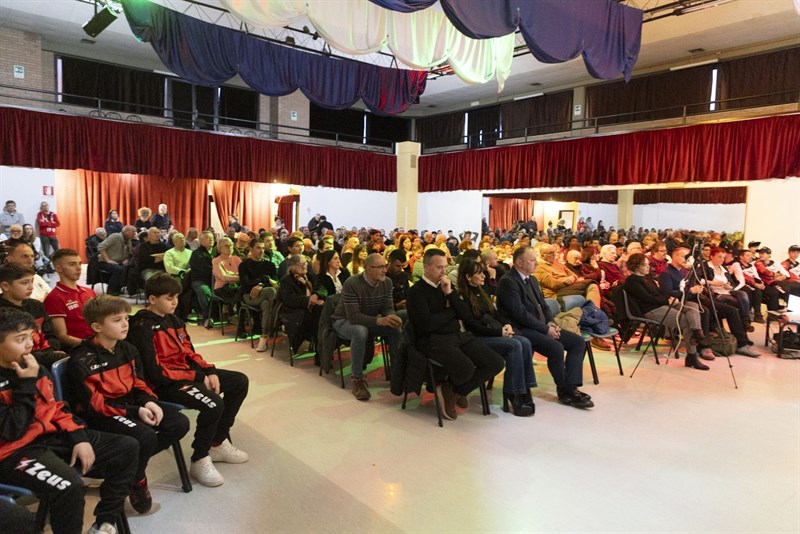 Una panoramica del salone del Circolo Spazio tre dove si è svolta l’assemblea