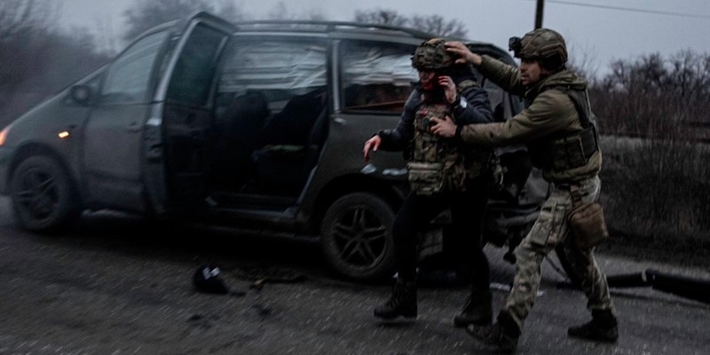 Auto colpita dal drone