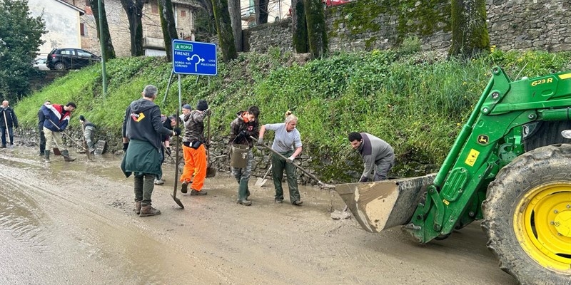 Volontari in azione a Borgo