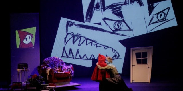 Teatro, a Borgo con ""Stasera pago io!""  arriva Cappuccetto e la nonna