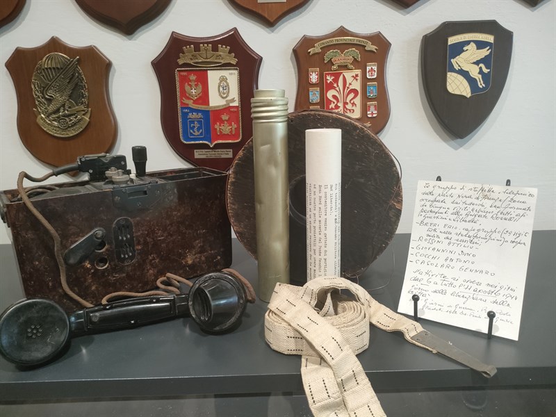 Gli oggetti che servirono a Erio Breri in cima alla torre di Palazzo Vecchio