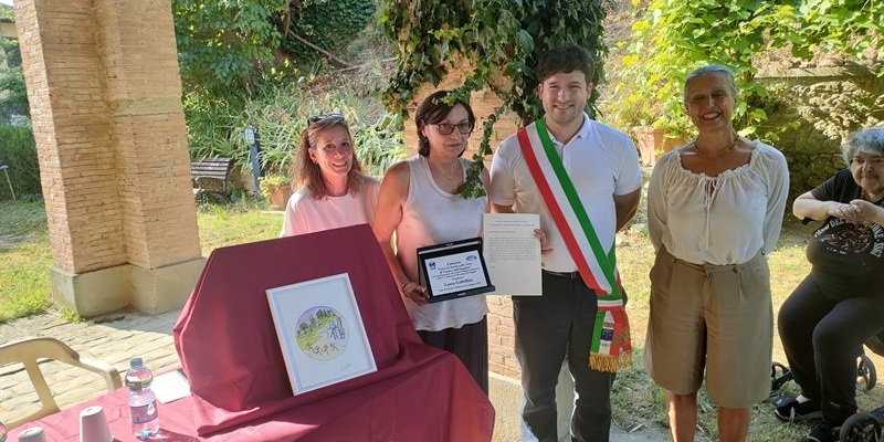 Un momento della cerimonia, da sinistra  Martina Gherardi, Laura Gabellini, il sindaco  Francesco Taliaferri e Francesca Parrini