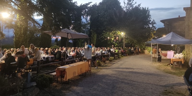 Un momento del ritrovo conviviale a San Cresci