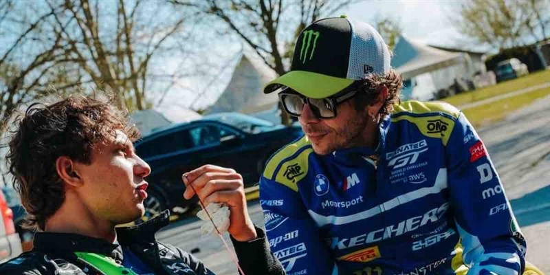 Antonelli cade nella trappola, Valentino Rossi aveva previsto tutto - OkMugello.it