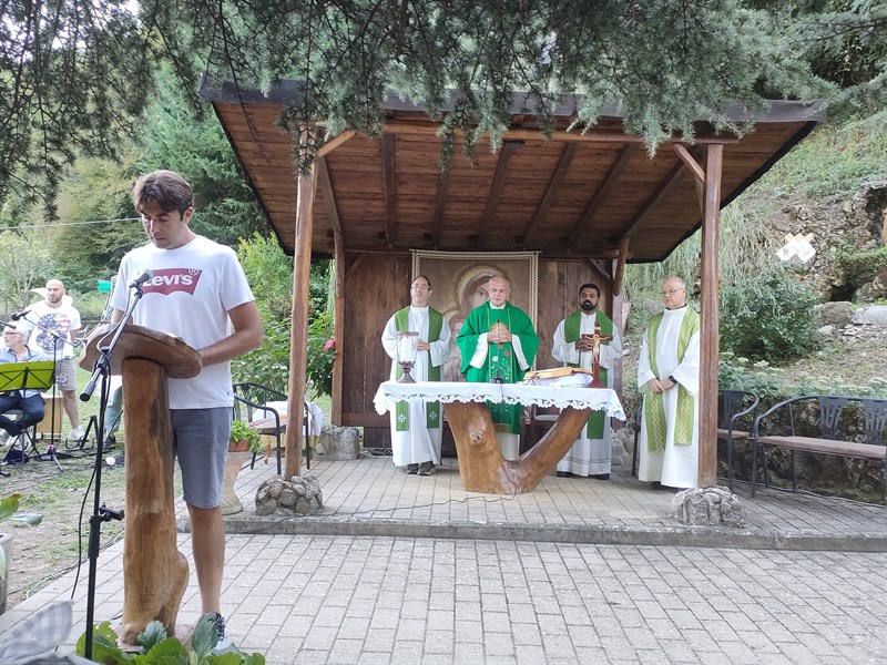 Un momento della Santa Messa