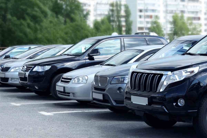 879318 auto in parcheggio 09092025 www okmugello it