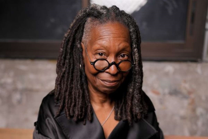 6fec99 Whoopie Goldberg 19 11 2025 okmugello it 1