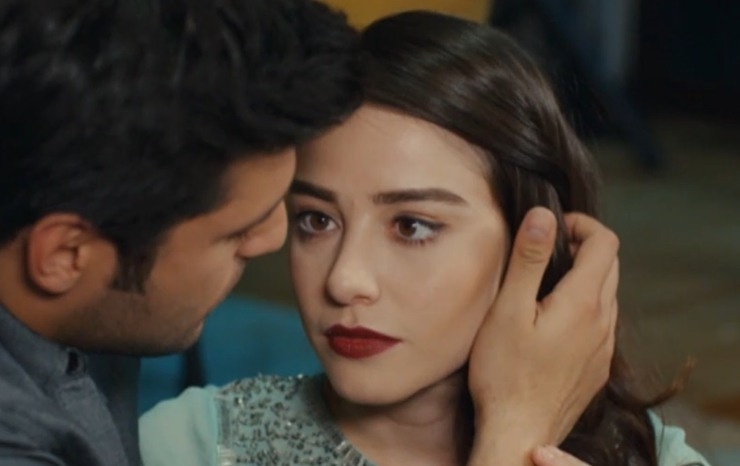 E66566 cherry season 2 mediaset 27112025 okmugello it