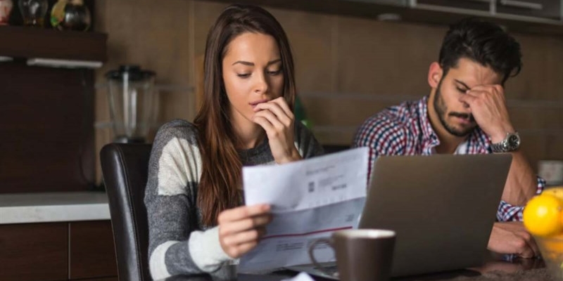 Assegno di Inclusione, posso pagarci le spese di casa? Cosa dice la legge su utenze, affitto e non solo