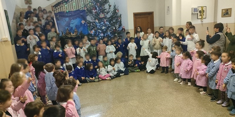 L’accensione dell’albero di Natale e del Presepe