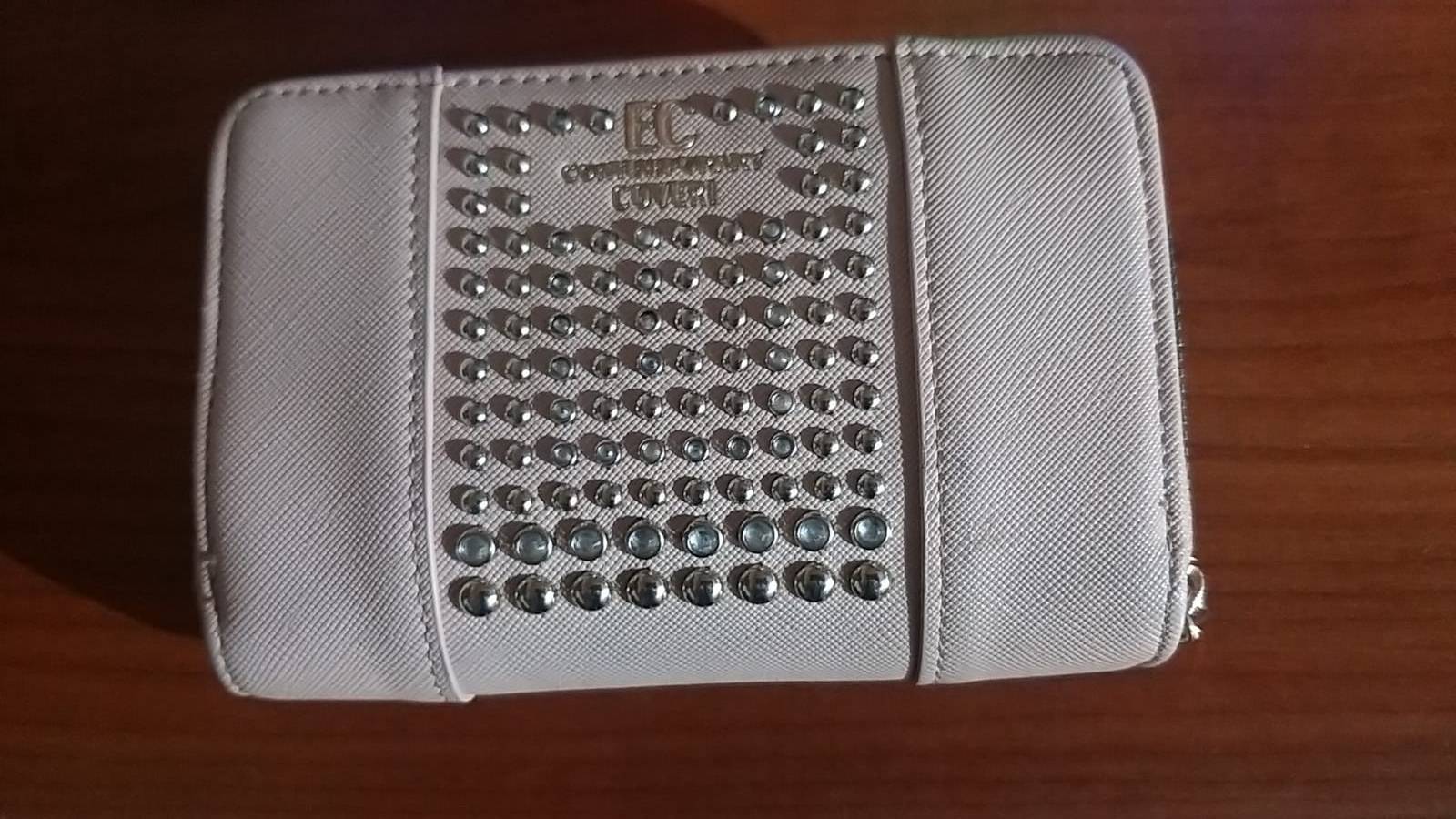 Borsetto ritrovato(1)