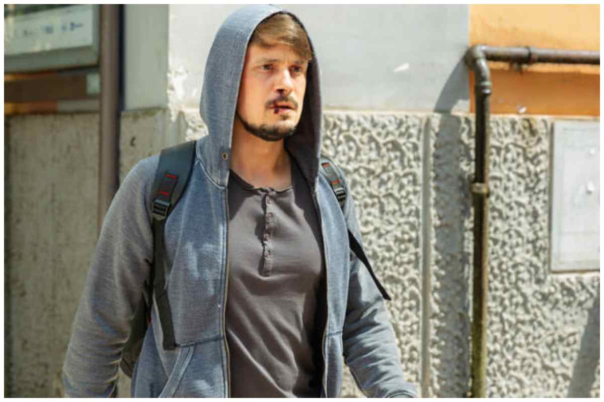 Un posto al sole new entry vicina a gianluca