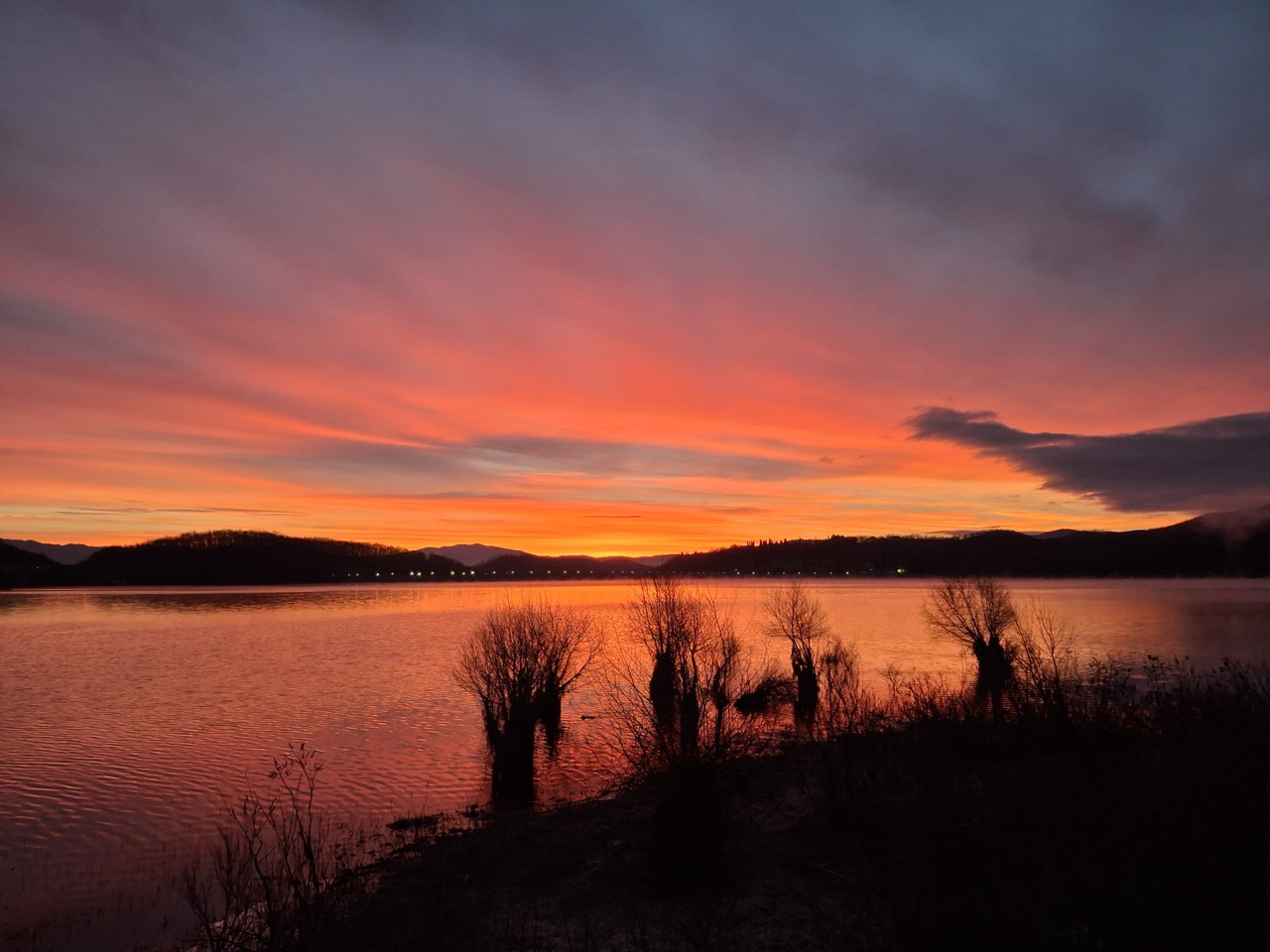 Aurora lago bilancino