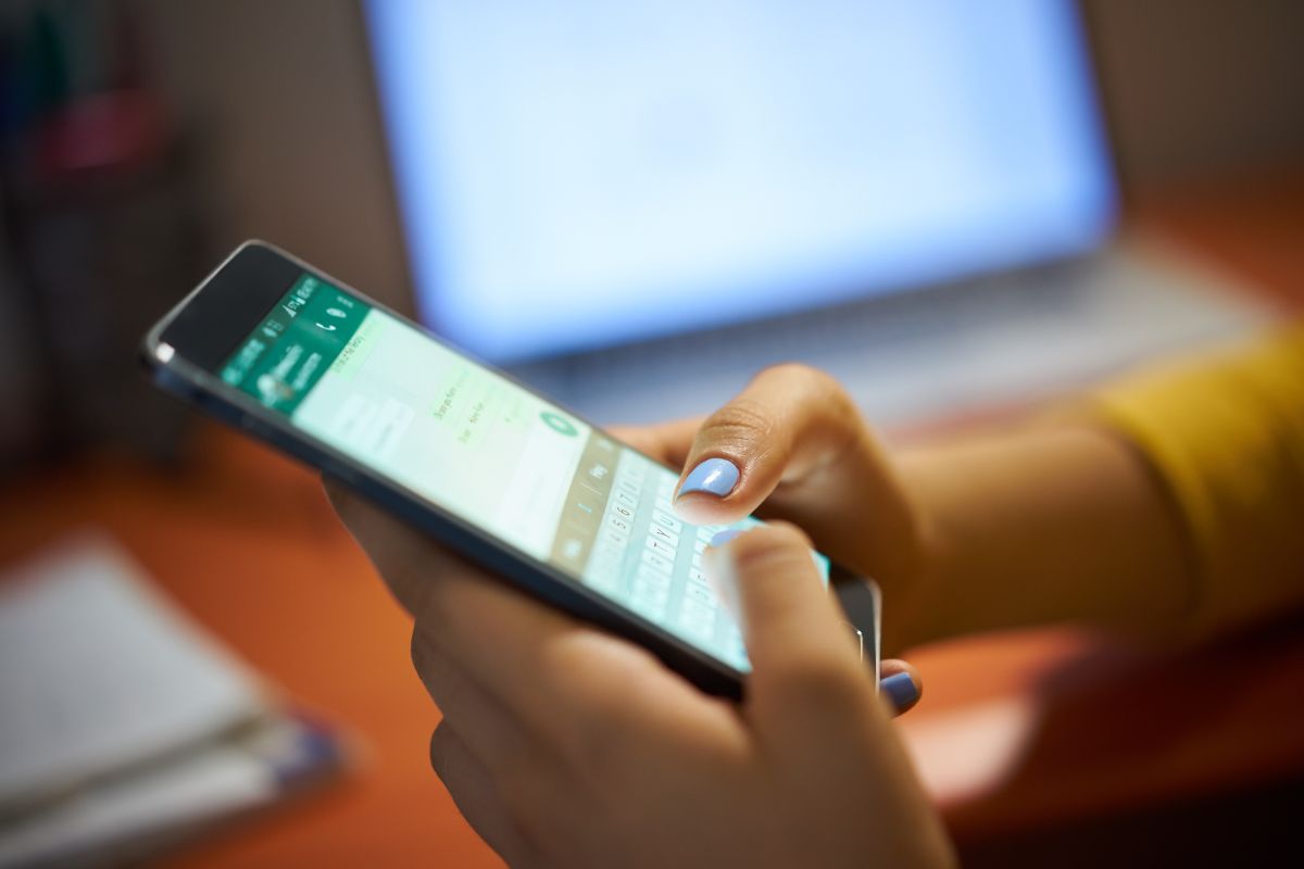 Il lucchetto invisibile di WhatsApp che nasconde i tuoi messaggi più privati