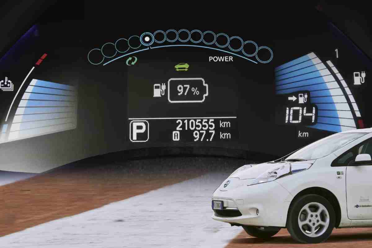 Un altro fattore spesso sottovalutato è la temperatura. Le batterie lavorano meglio in una finestra termica precisa.