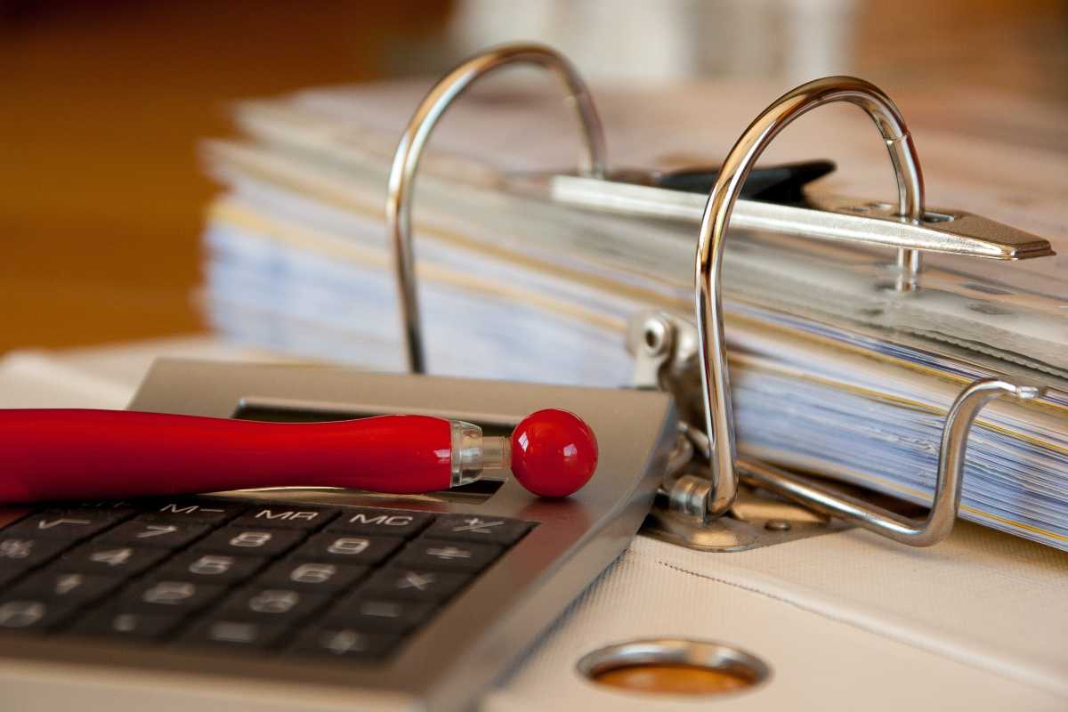 successione eredità come evitare debiti
