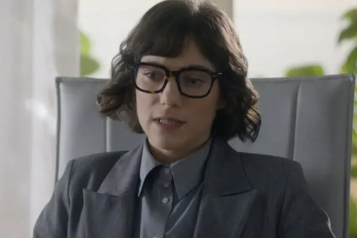 Uno degli elementi più forti della fiction è l’ambientazione. Sorrento non è solo una cartolina, ma diventa una presenza narrativa vera e propria.