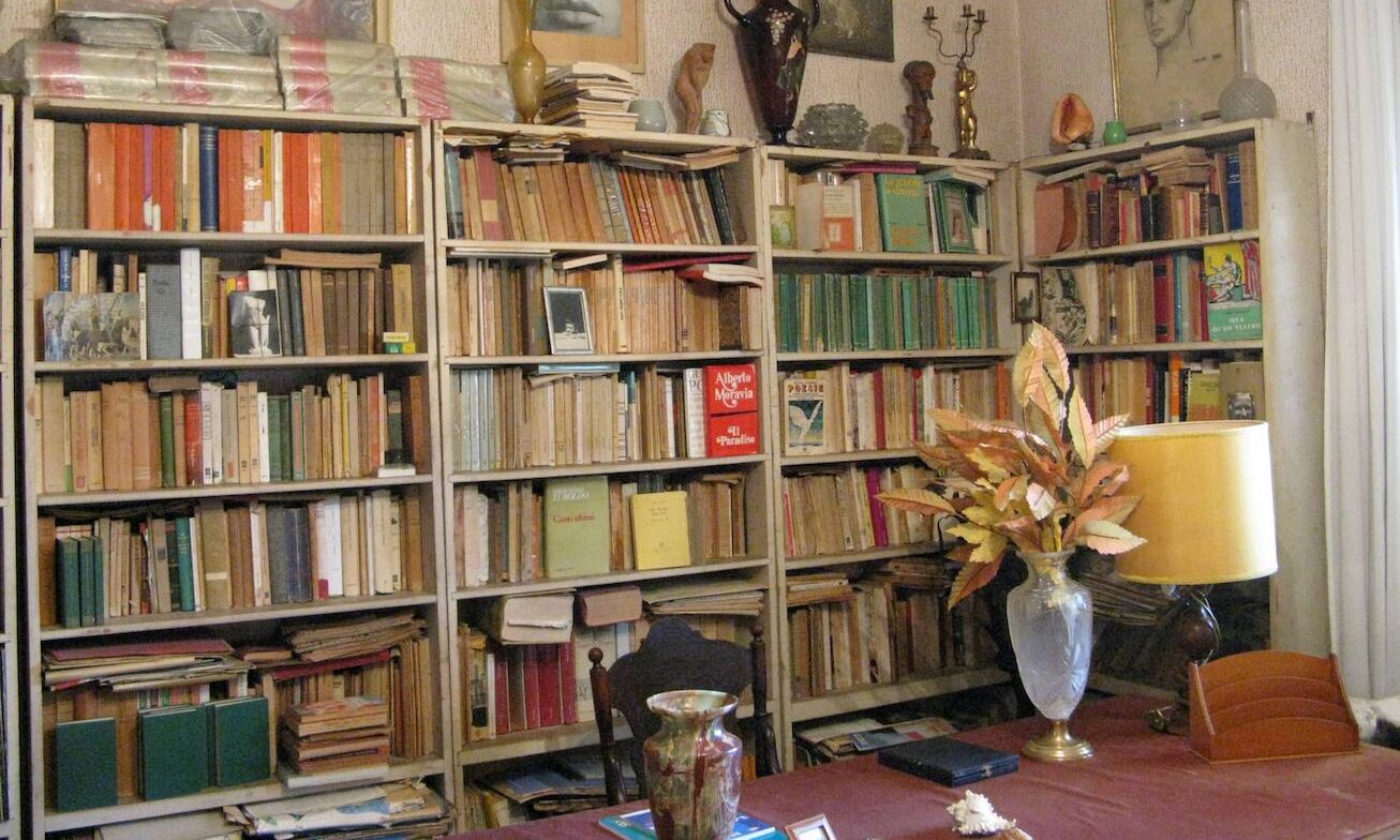 103 La biblioteca di Franco Matacotta. Archivio Matacotta