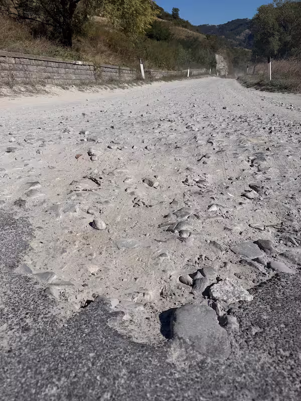 Strada passo colla1