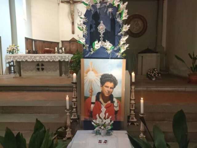 Esposta San Carlo Acutis 1(1)