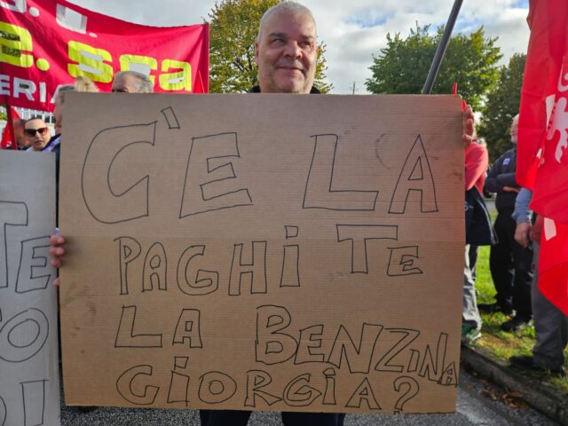 Giorgia cartello ottobre
